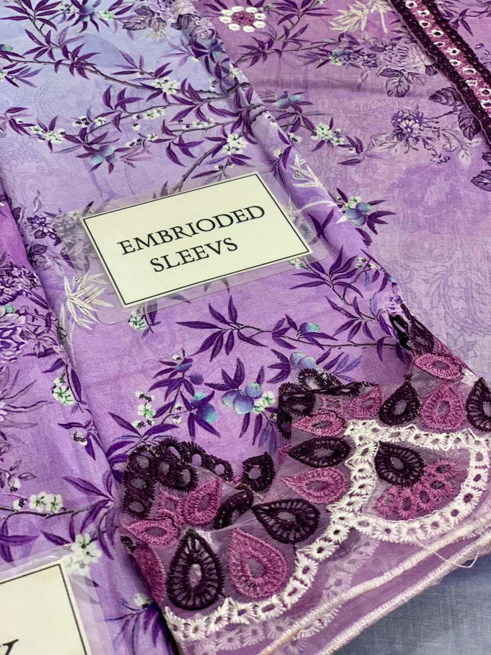 LUXURY PRINTED EMBROIDERED CHIKANKARI LAWN 3 PC UNSTITCHED