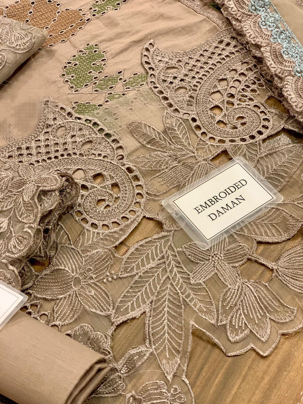 Maria.B. Luxury Lawn'24 - D-2407-B - TC-774
