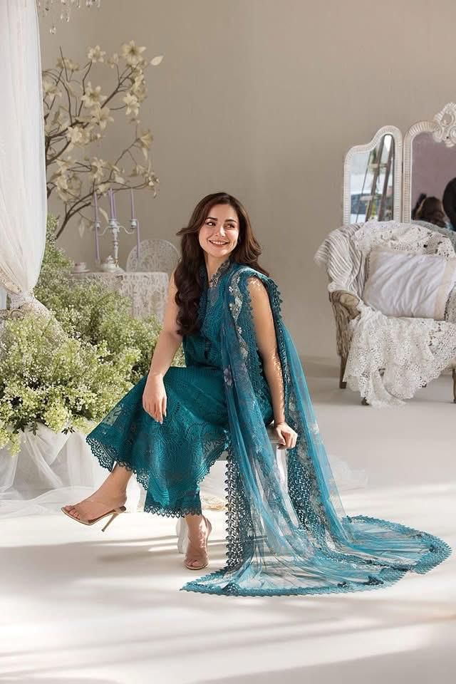DESIGN 2A LUXURY LAWN 2025 UNSTITCHED