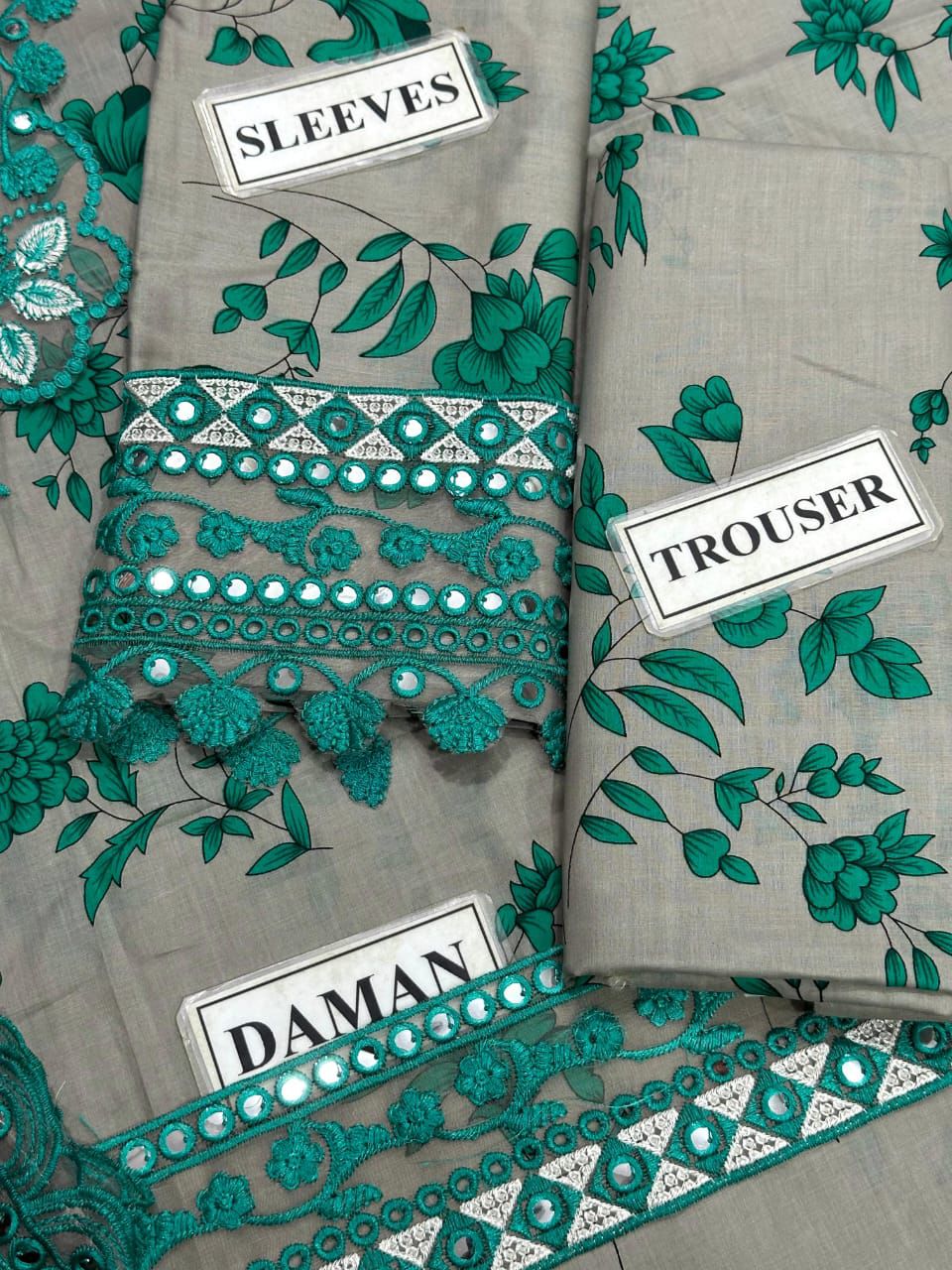 LAWN UN-STITCHED 3PC