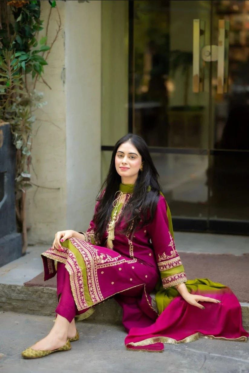OMAL Dhanak Embroidered Unstitched 3 Piece – Winter Collection