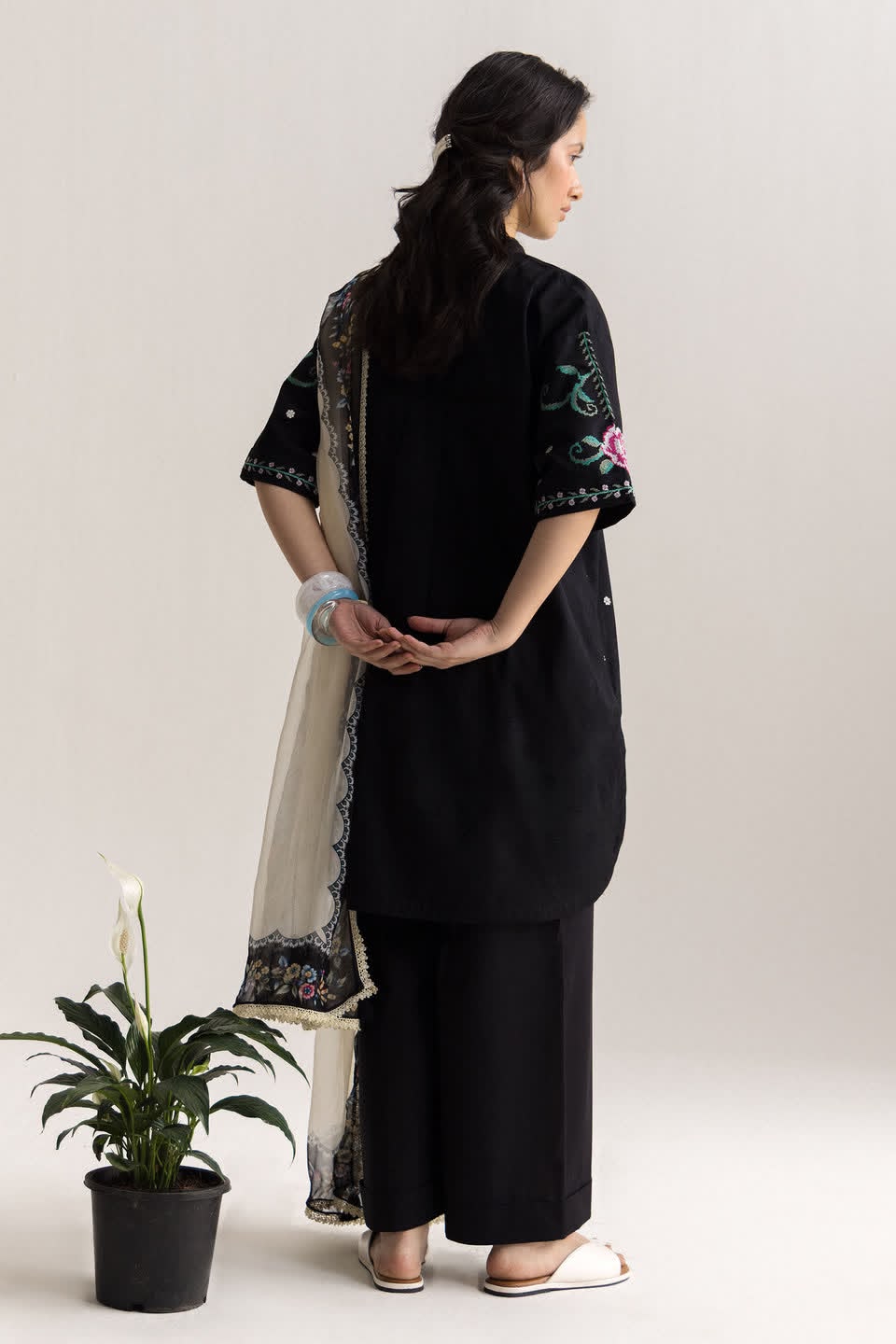 ZARA SHAHJAHAN Luxury Dhanak Embroidered 3-Piece Unstitched Suit