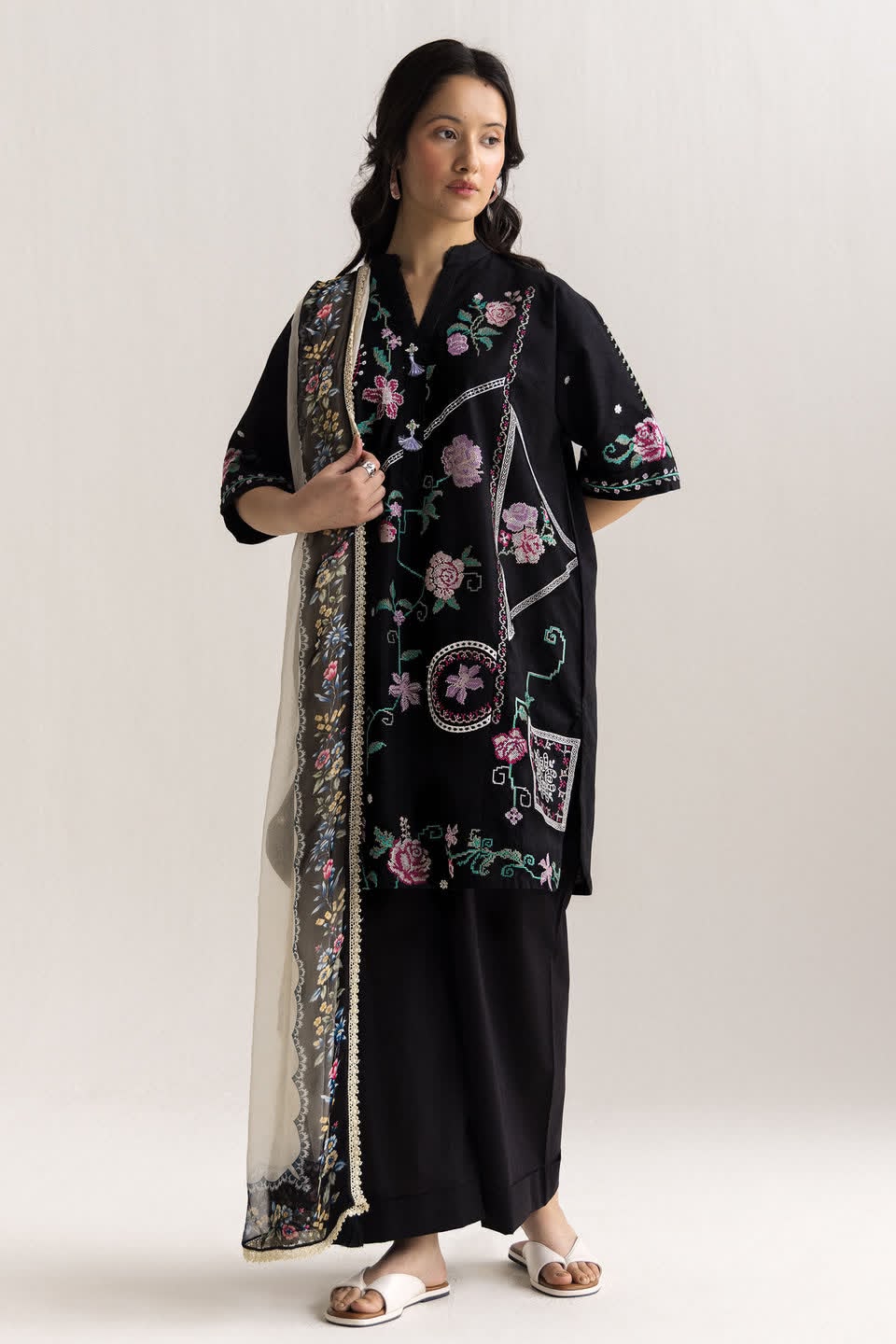 ZARA SHAHJAHAN Luxury Dhanak Embroidered 3-Piece Unstitched Suit