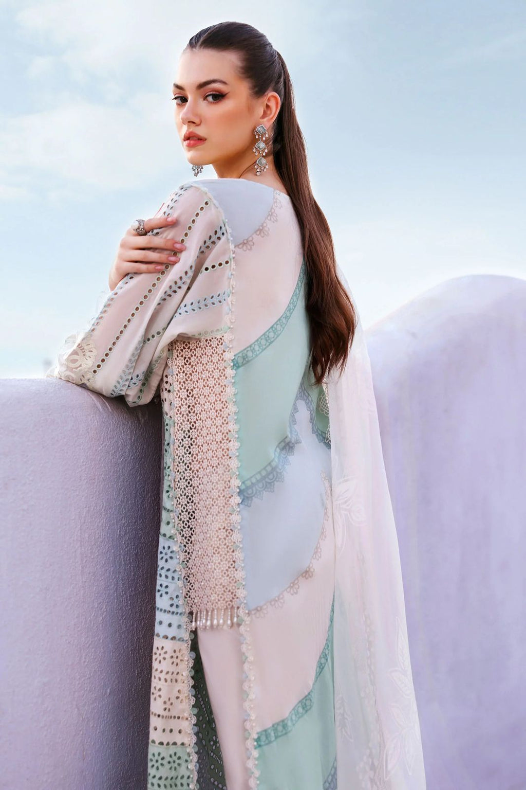 3PC EMBROIDERED SUIT - MB 186